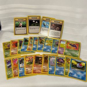 🍗 5/$20 Pokemon Cards 25 no duplicates